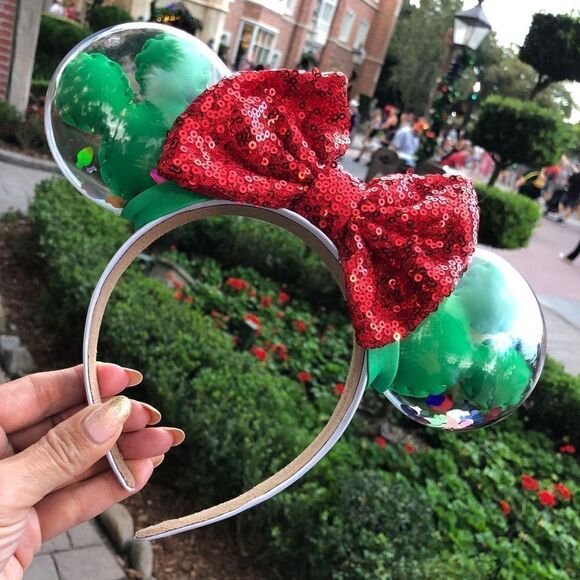 Christmas Confetti Balloon Ears Green/Red‎ - Picture 1 of 4